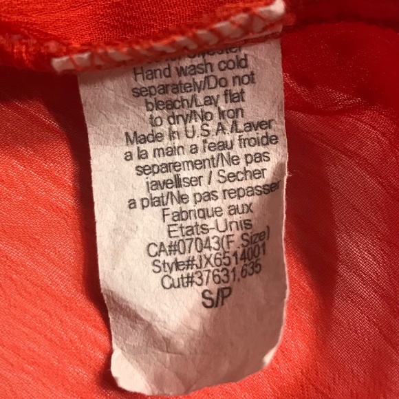 H.I.P Sheer Scalloped Hem Sleeveless Top Red Size Small - Picture 5 of 7